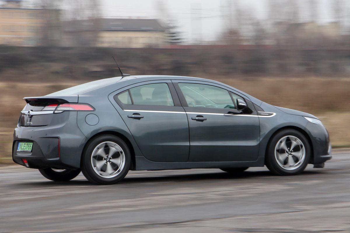 OPEL AMPERA