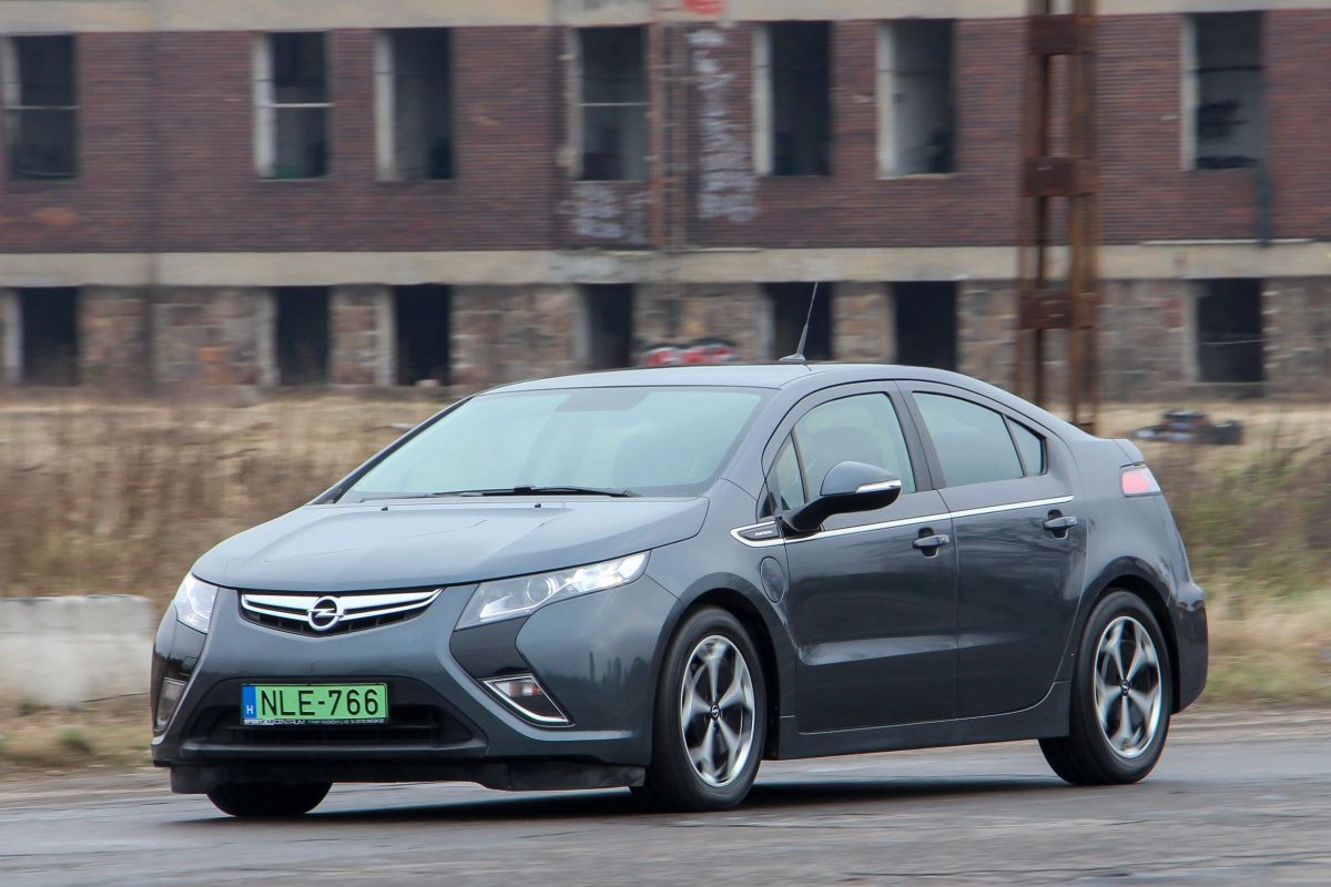 OPEL AMPERA
