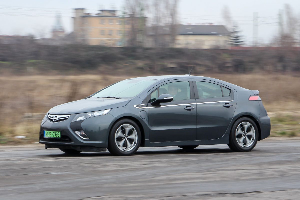 OPEL AMPERA