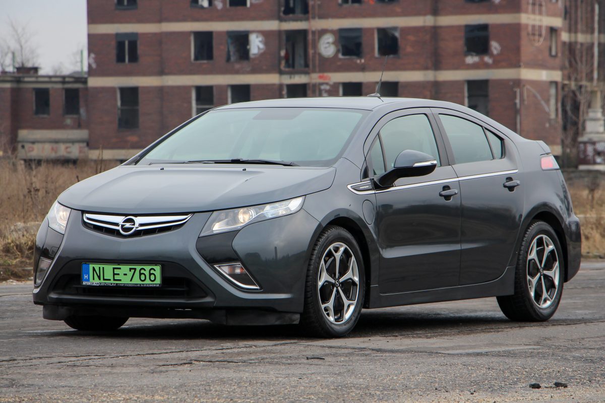 OPEL AMPERA