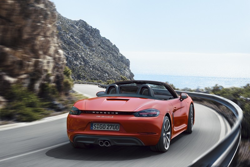 PORSCHE