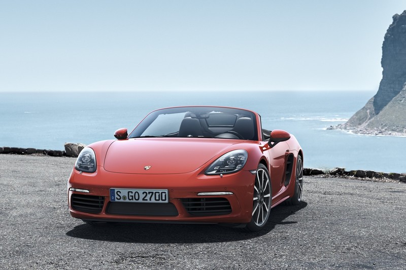 PORSCHE
