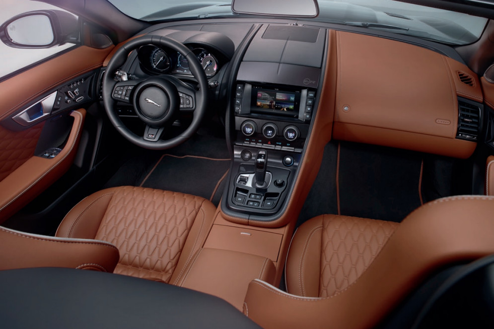 JAGUAR F-TYPE