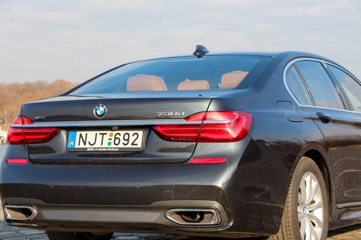BMW 730