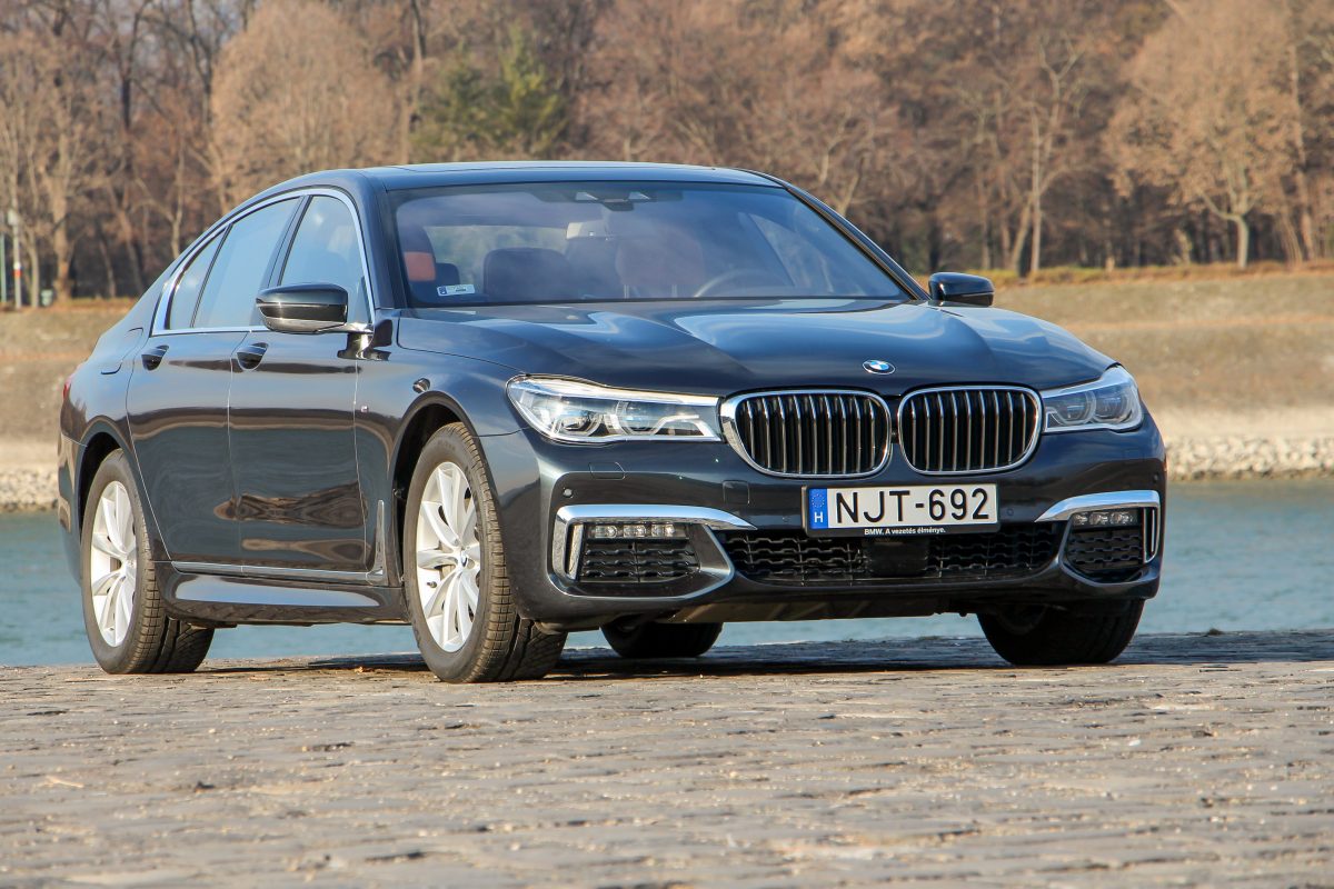 BMW 730