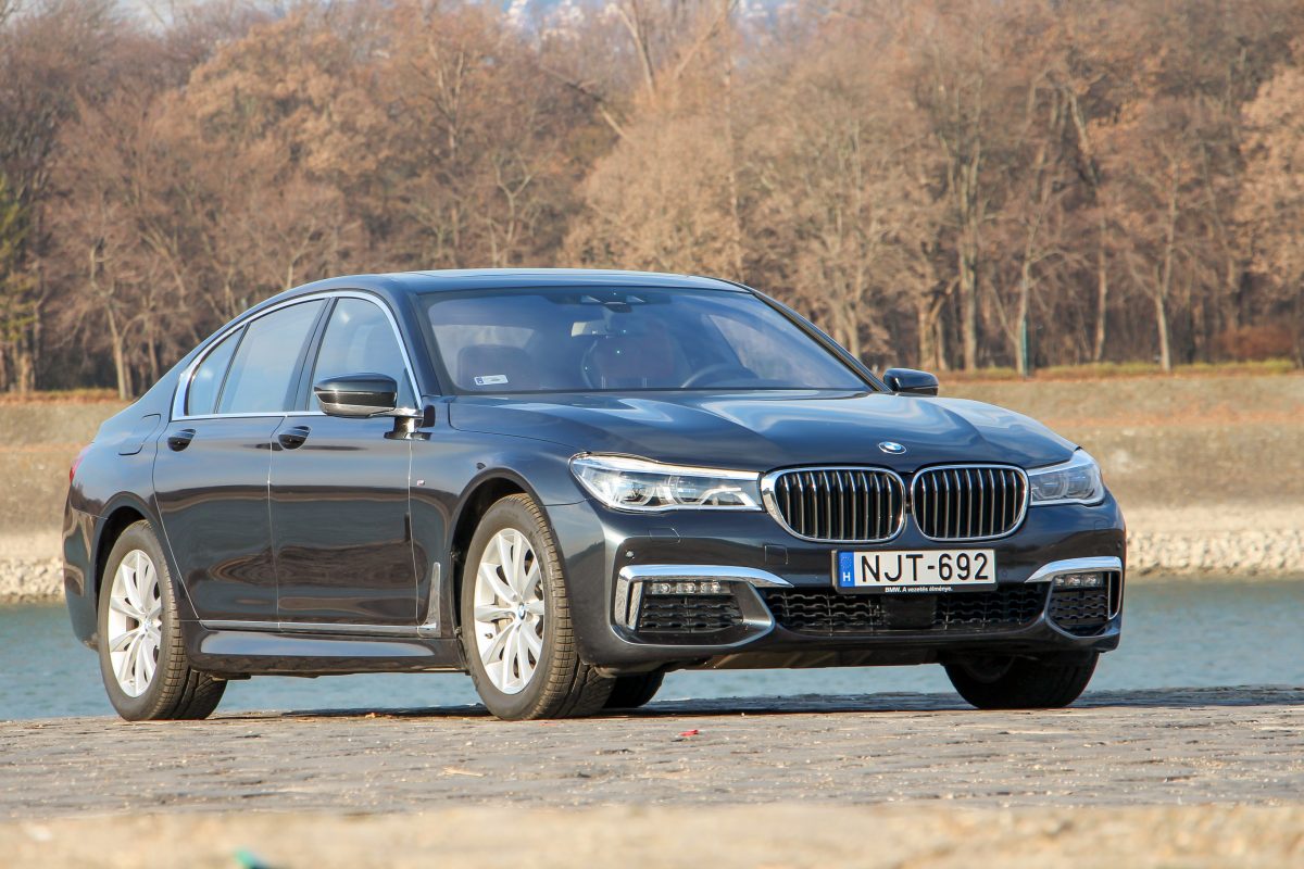 BMW 730