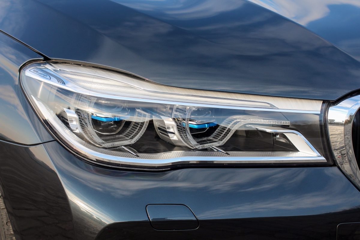 BMW 730