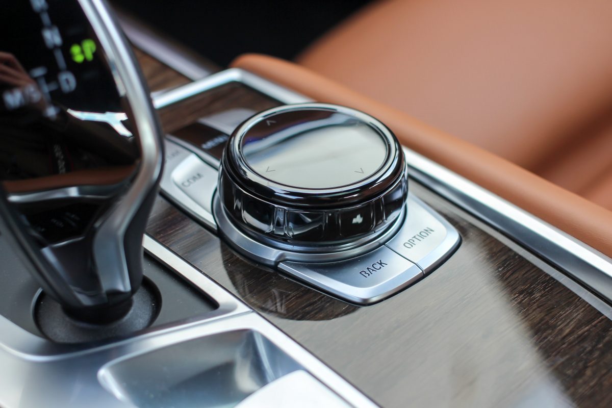 BMW 730