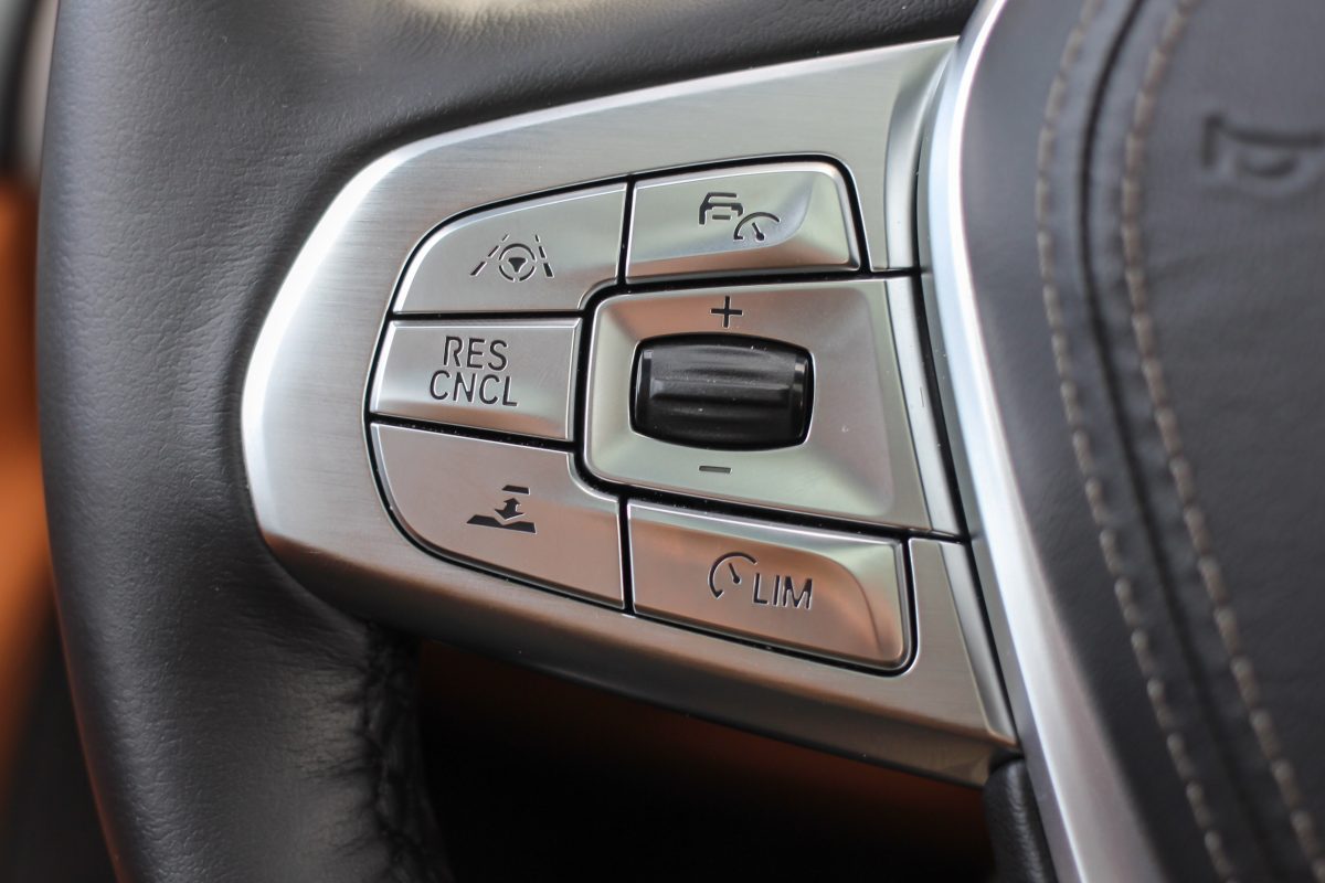 BMW 730