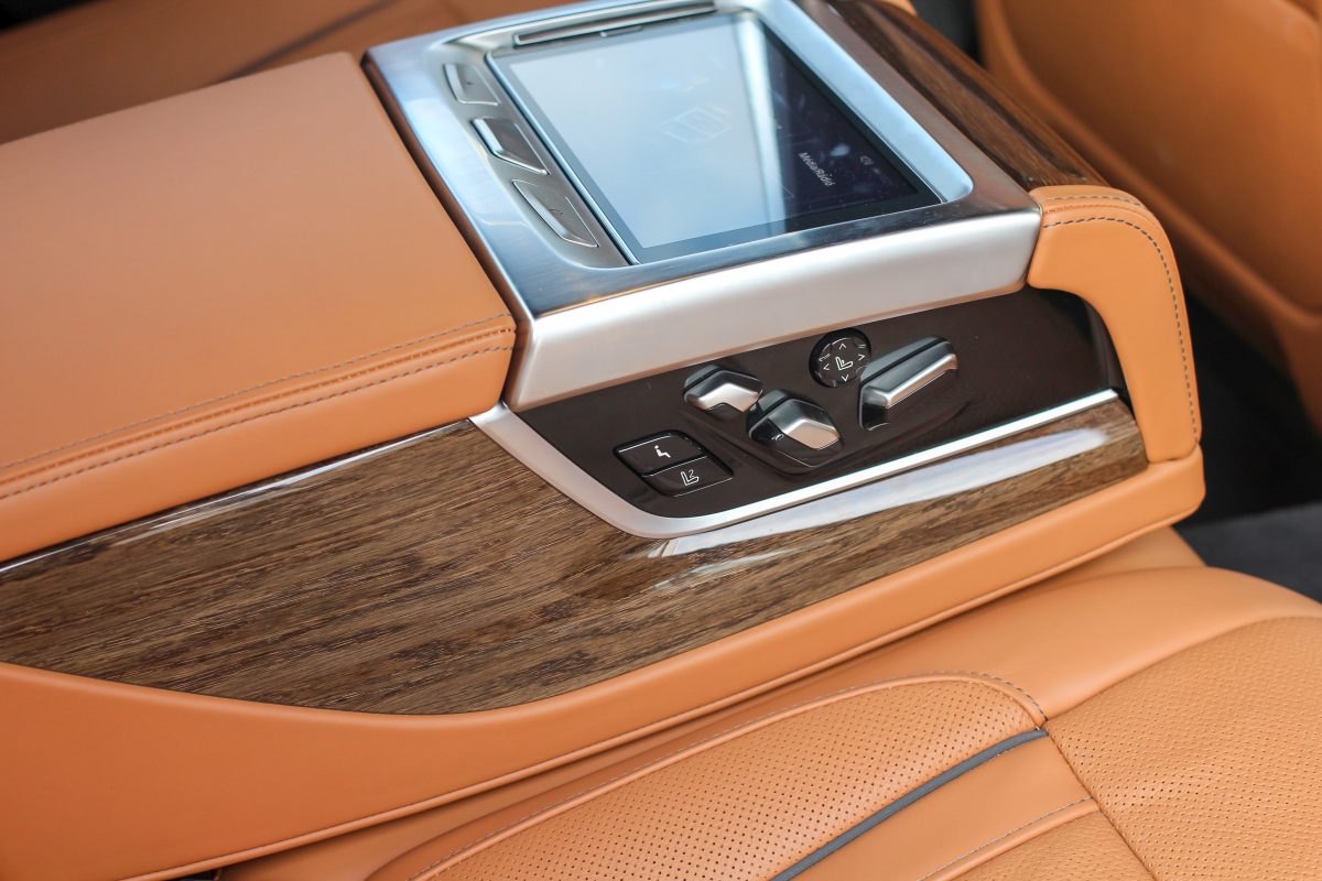 BMW 730