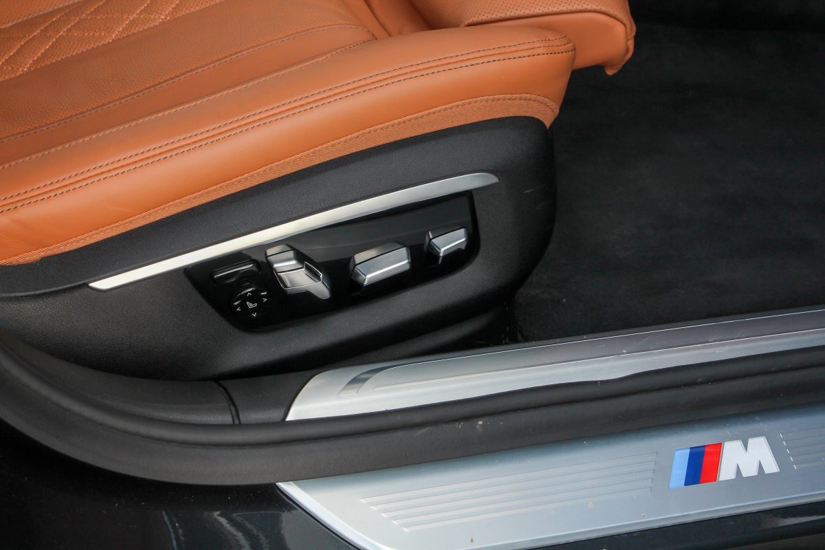 BMW 730
