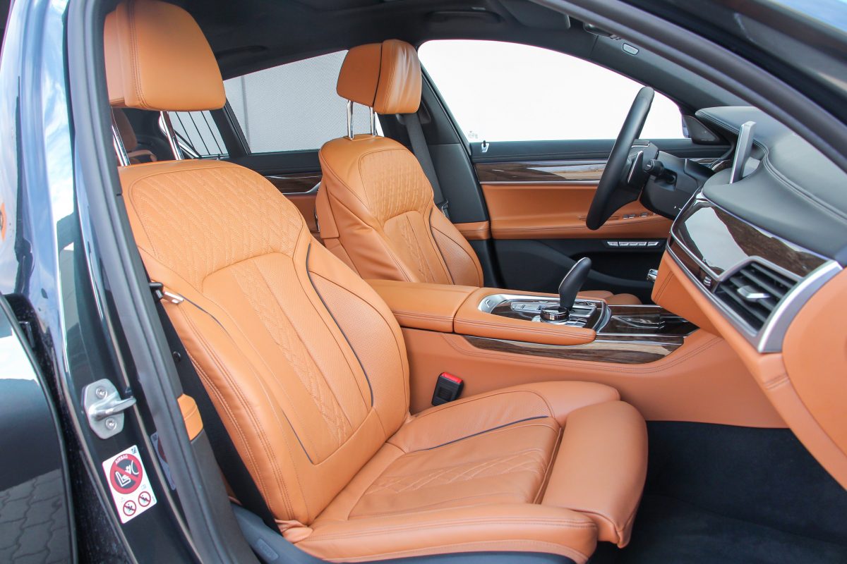 BMW 730