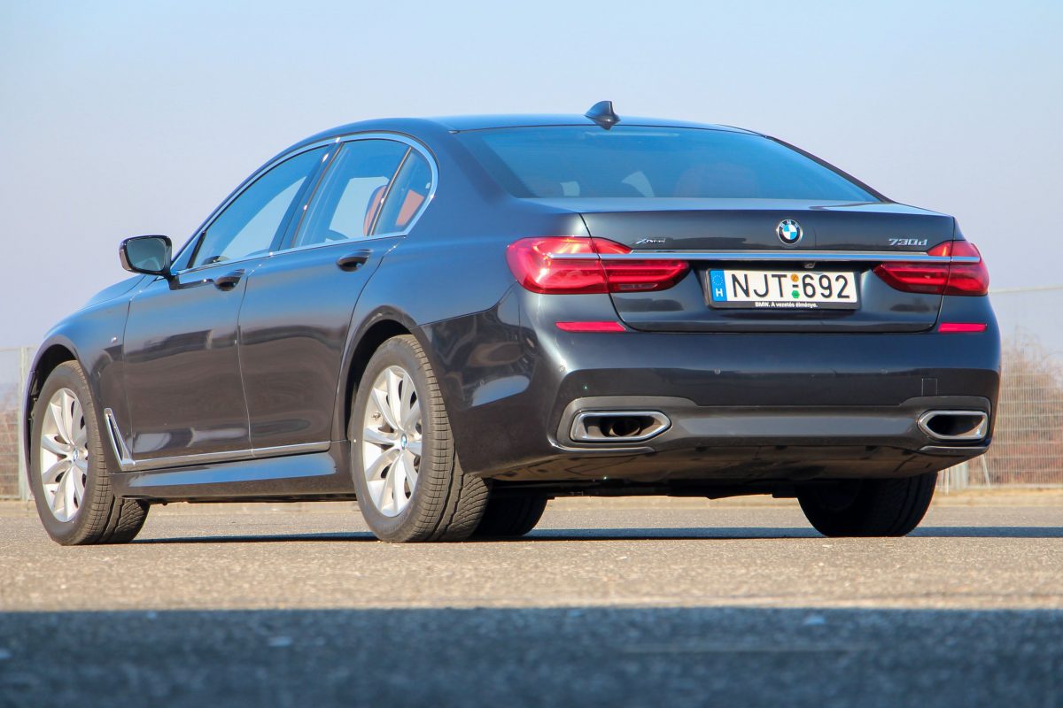 BMW 730