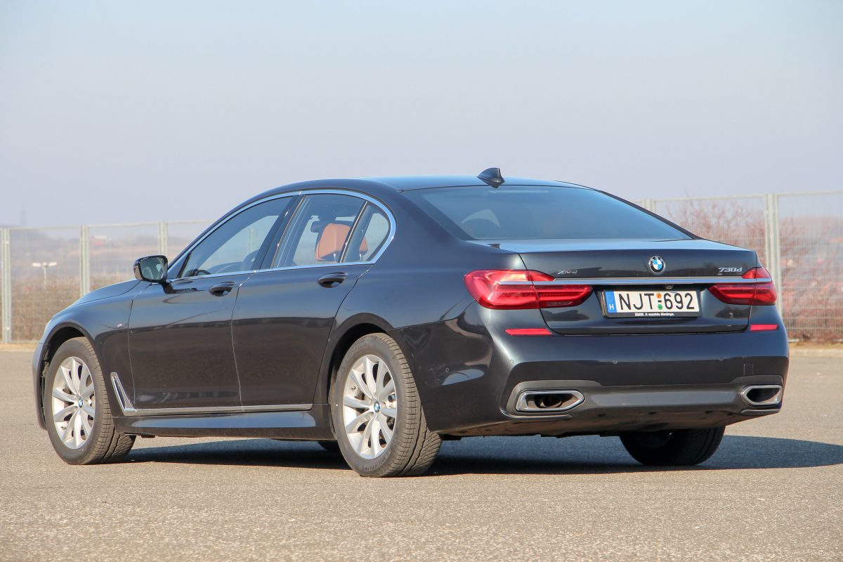 BMW 730