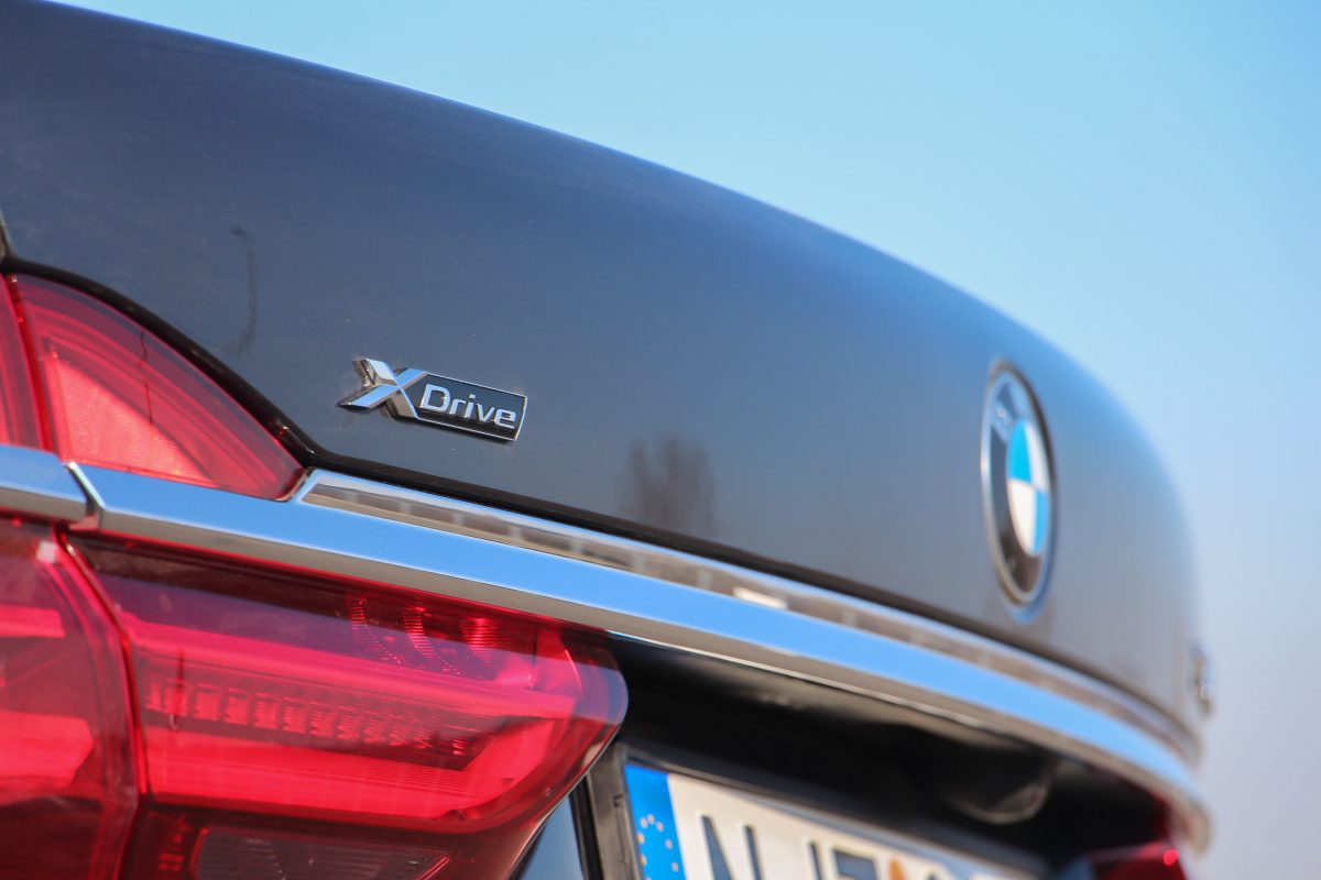 BMW 730