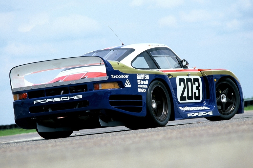 PORSCHE