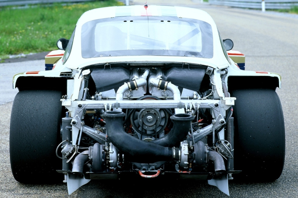 PORSCHE