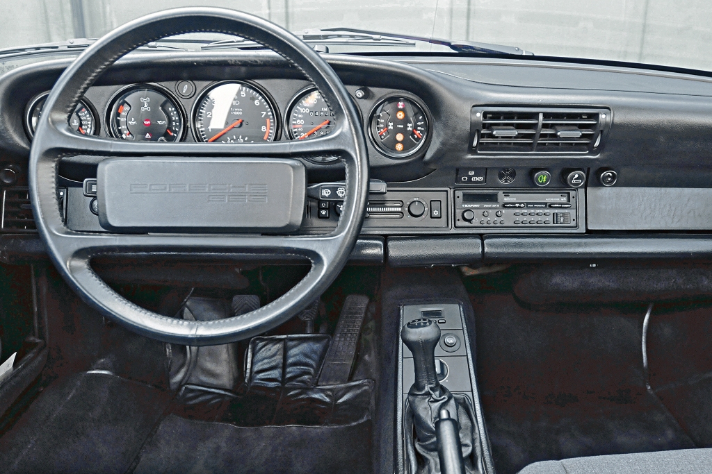 PORSCHE