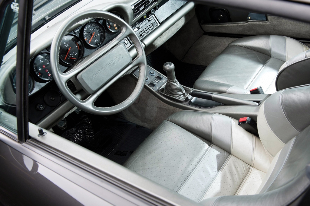 PORSCHE