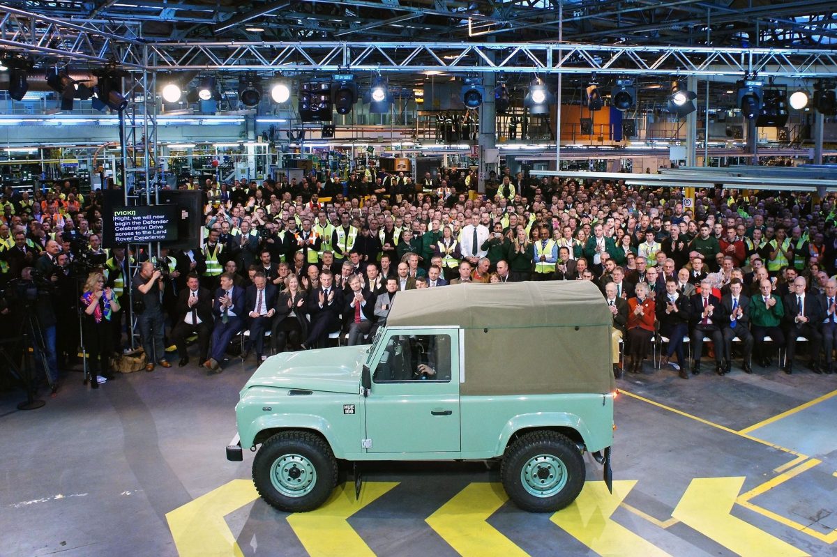 LAND ROVER DEFENDER