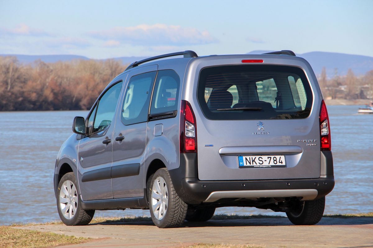 PEUGEOT PARTNER