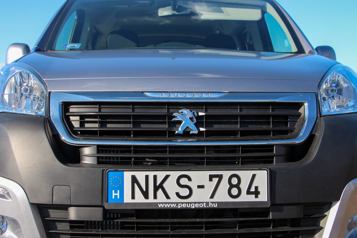 PEUGEOT PARTNER