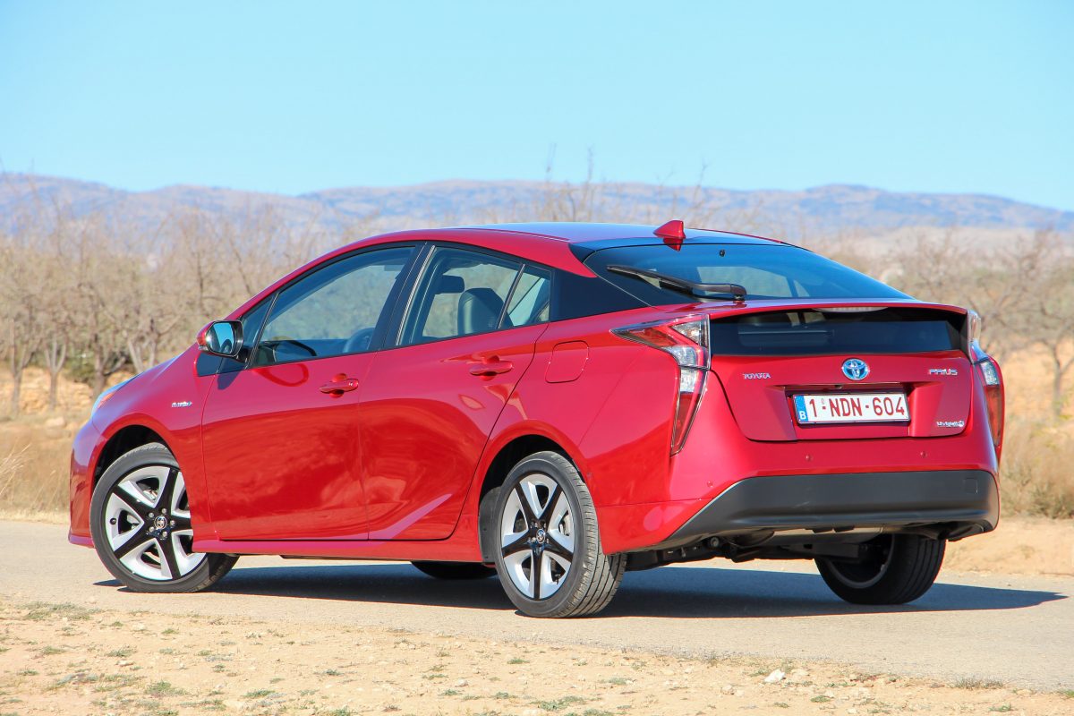 TOYOTA PRIUS