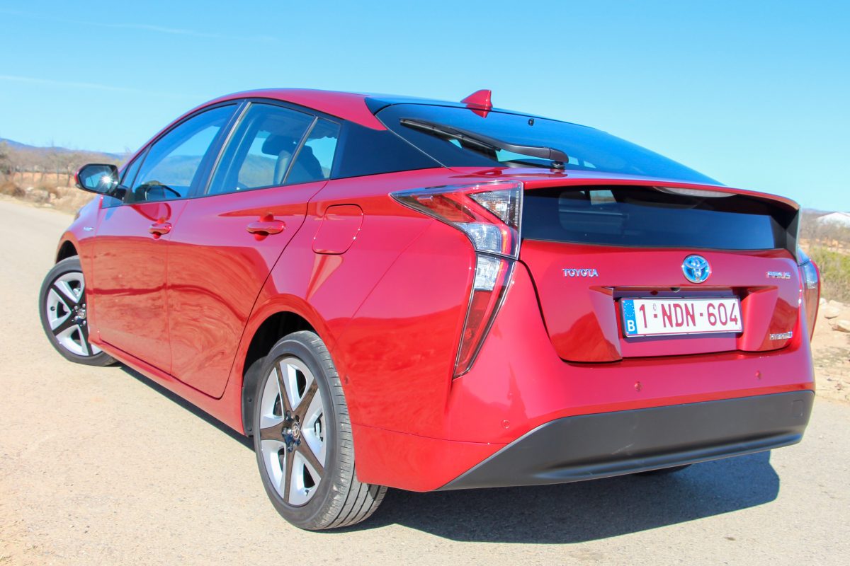 TOYOTA PRIUS