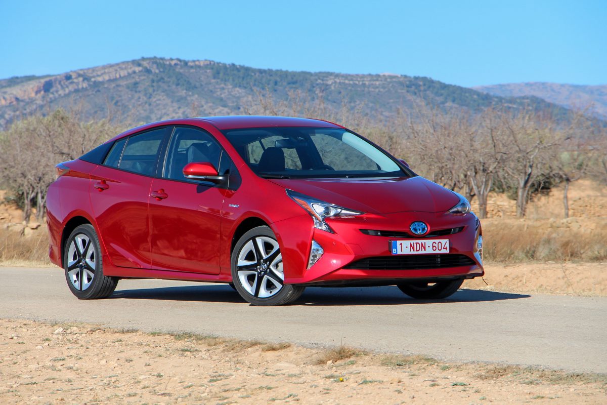 TOYOTA PRIUS