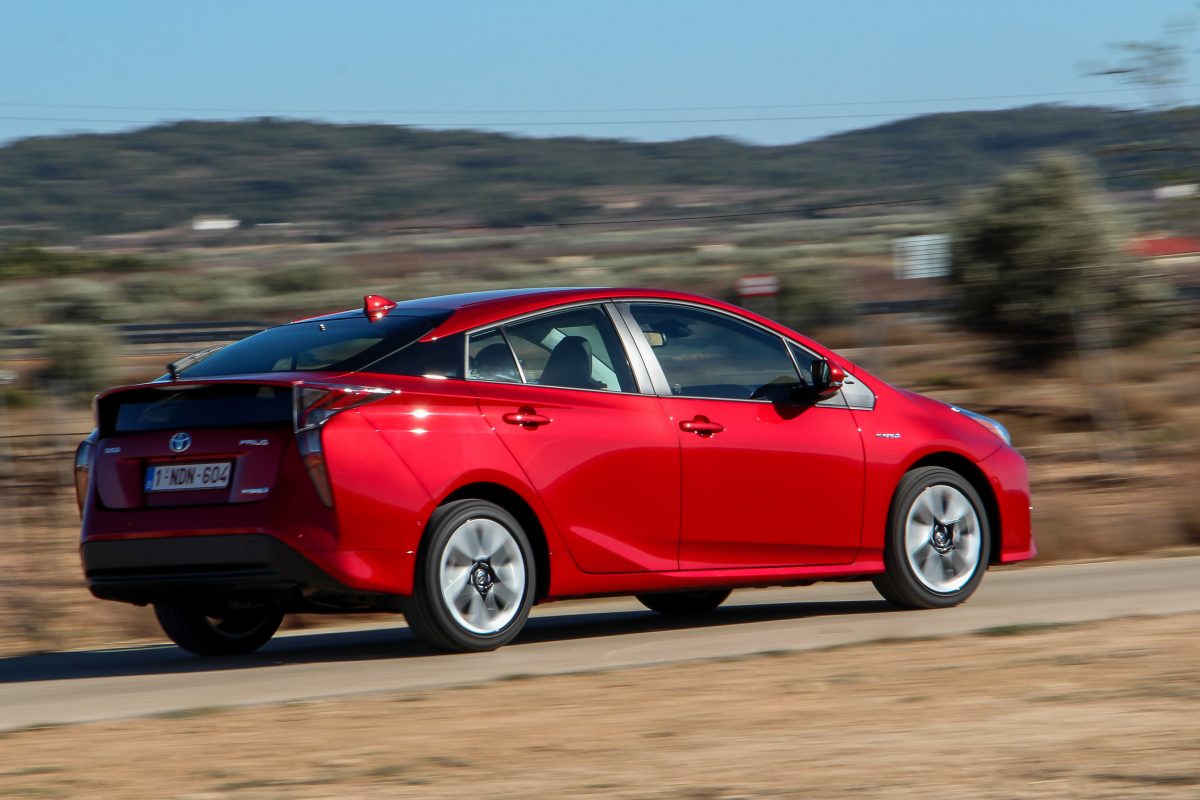 TOYOTA PRIUS
