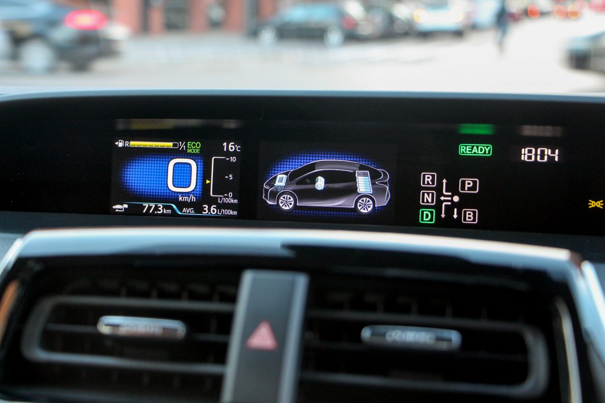 TOYOTA PRIUS