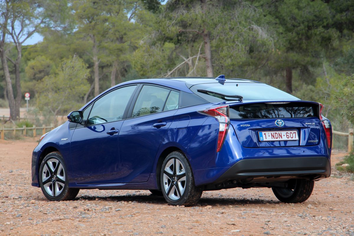 TOYOTA PRIUS