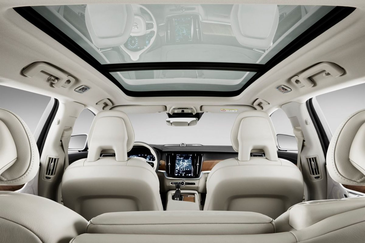 VOLVO V90
