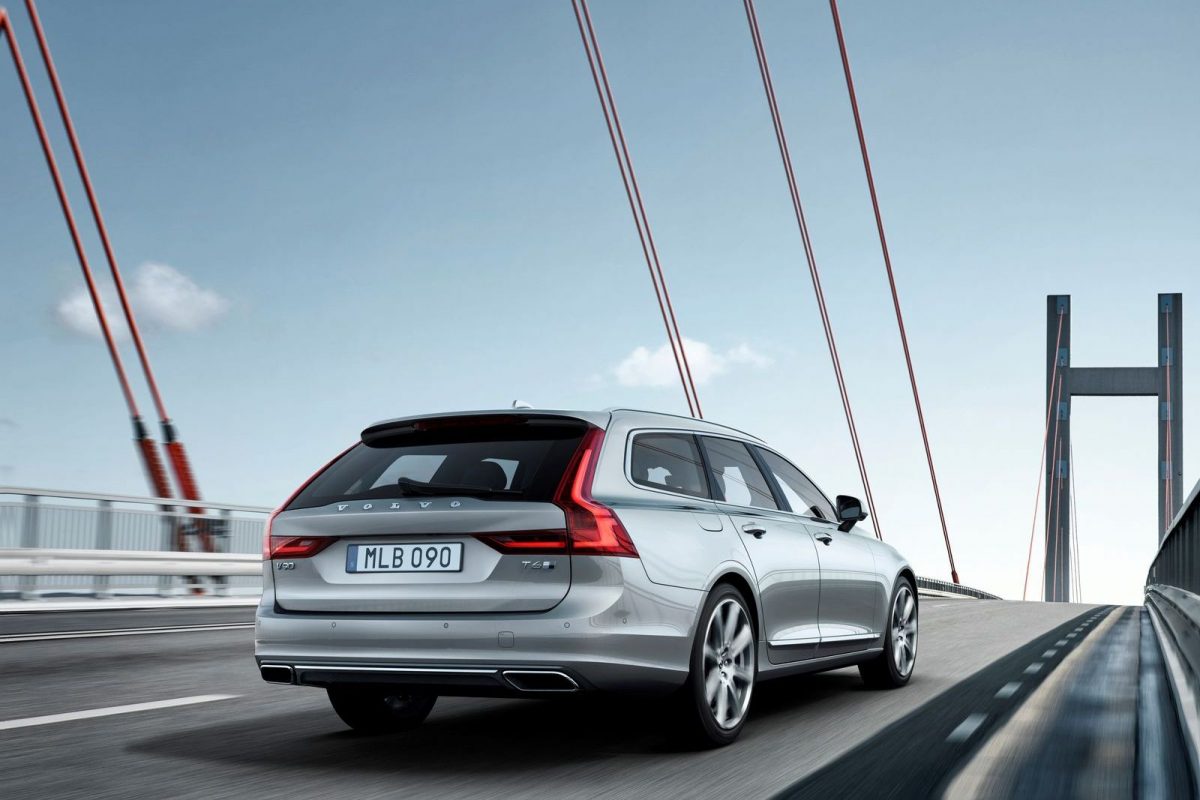 VOLVO V90