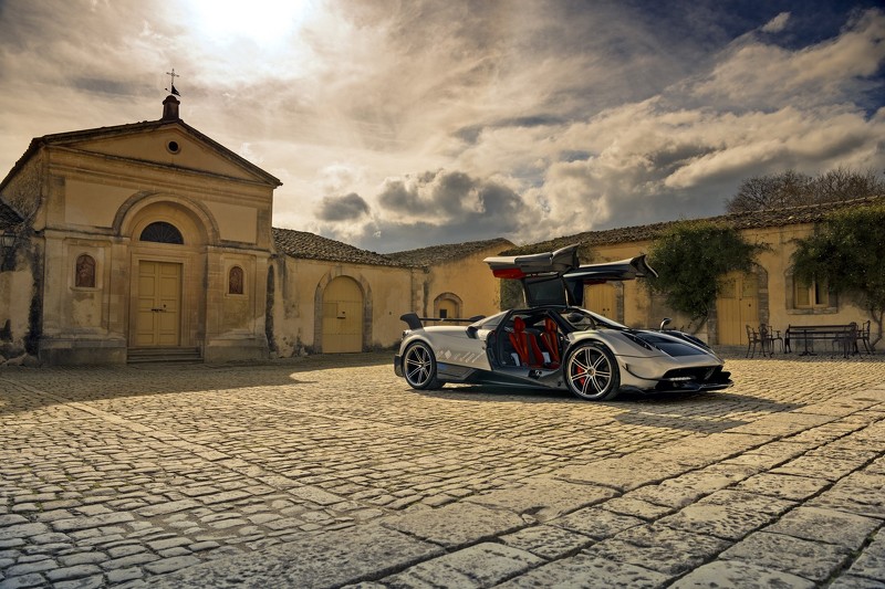 PAGANI HUAYRA