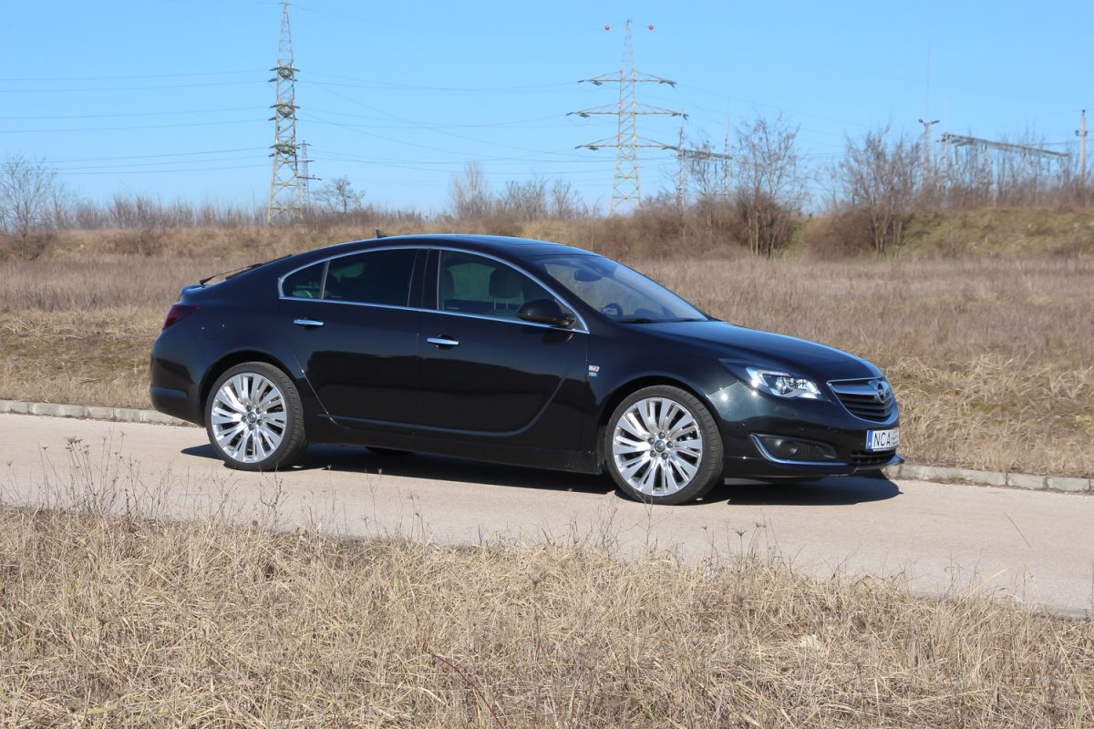 OPEL INSIGNIA