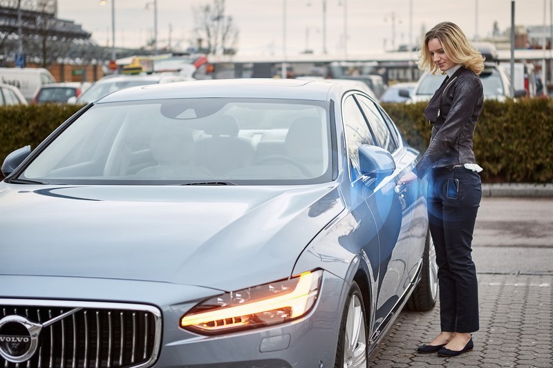 VOLVO