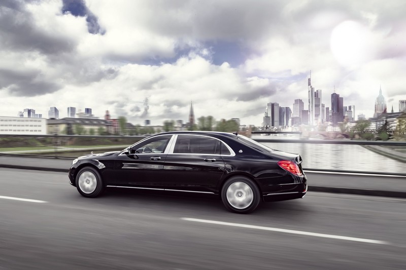 MERCEDES-BENZ