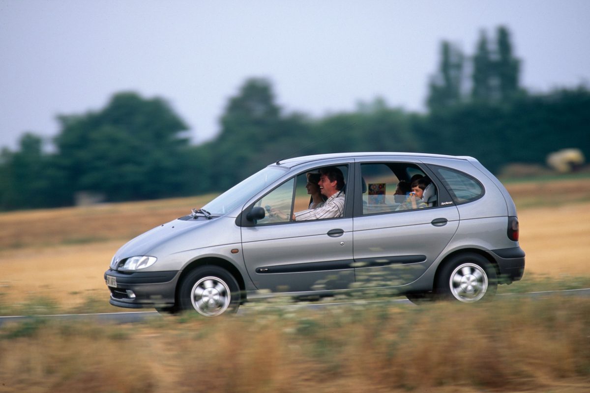RENAULT
