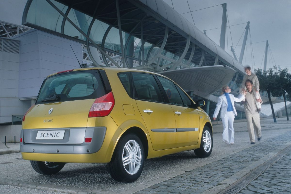 RENAULT