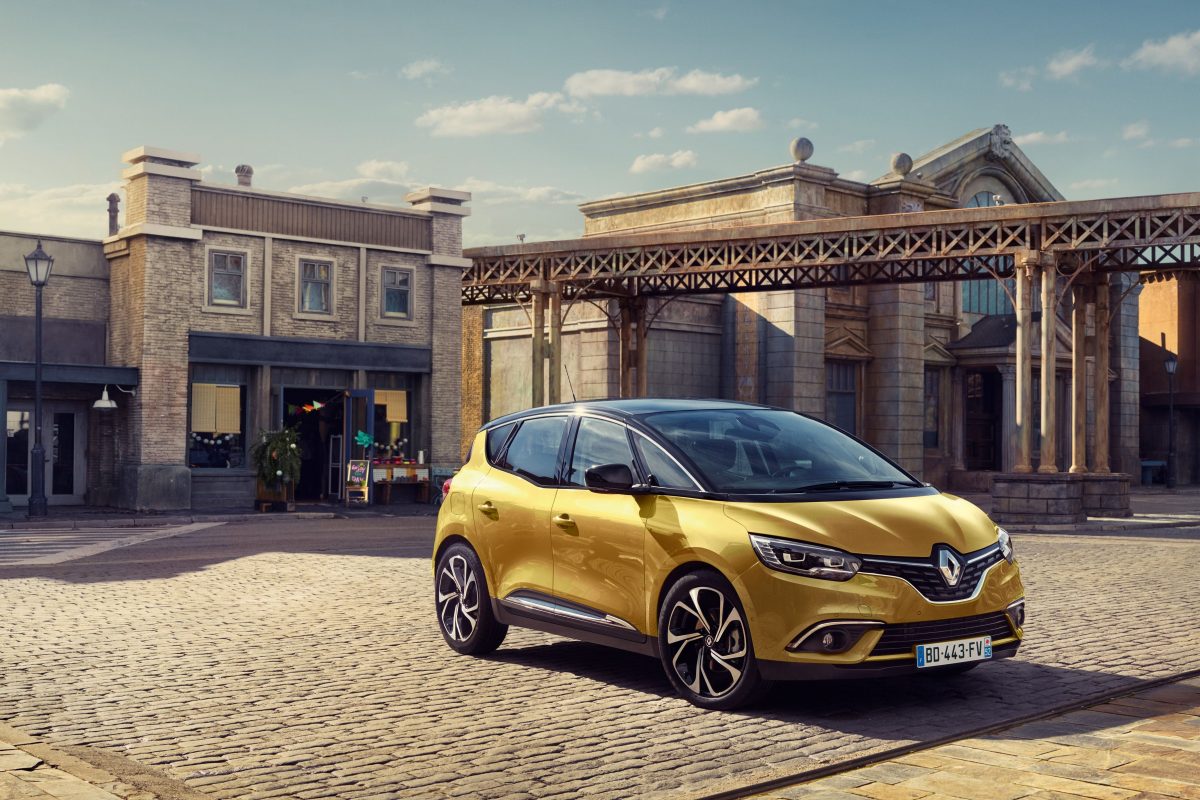 RENAULT