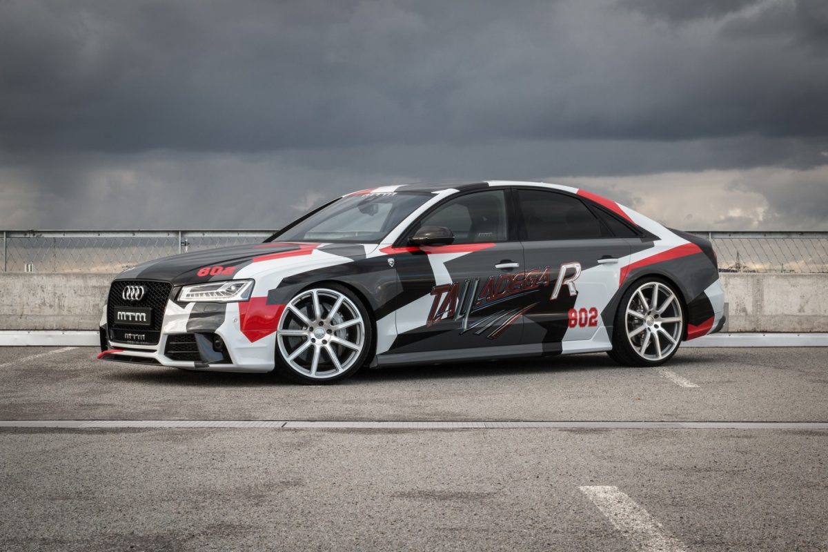 AUDI S8