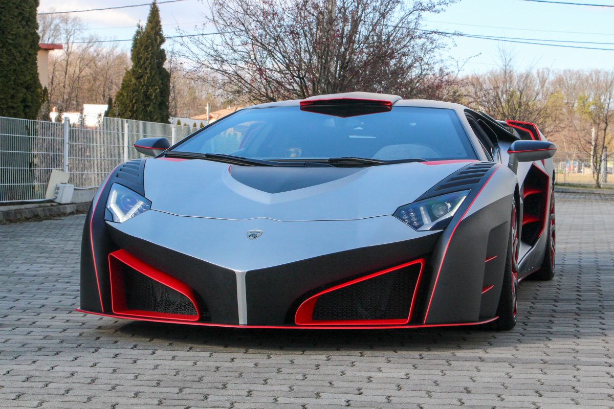 LAMBORGHINI
