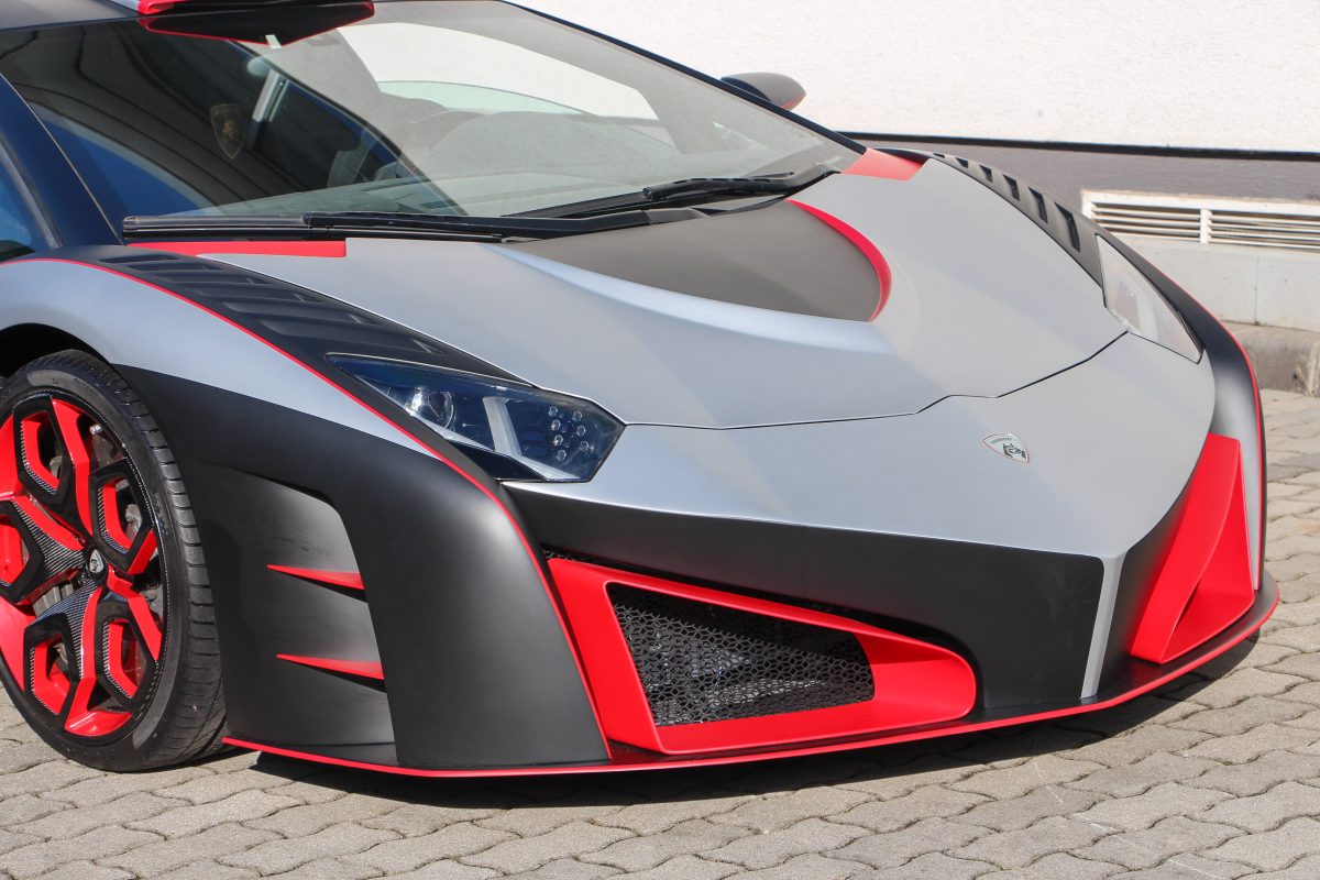 LAMBORGHINI
