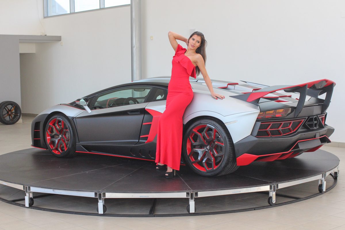 LAMBORGHINI