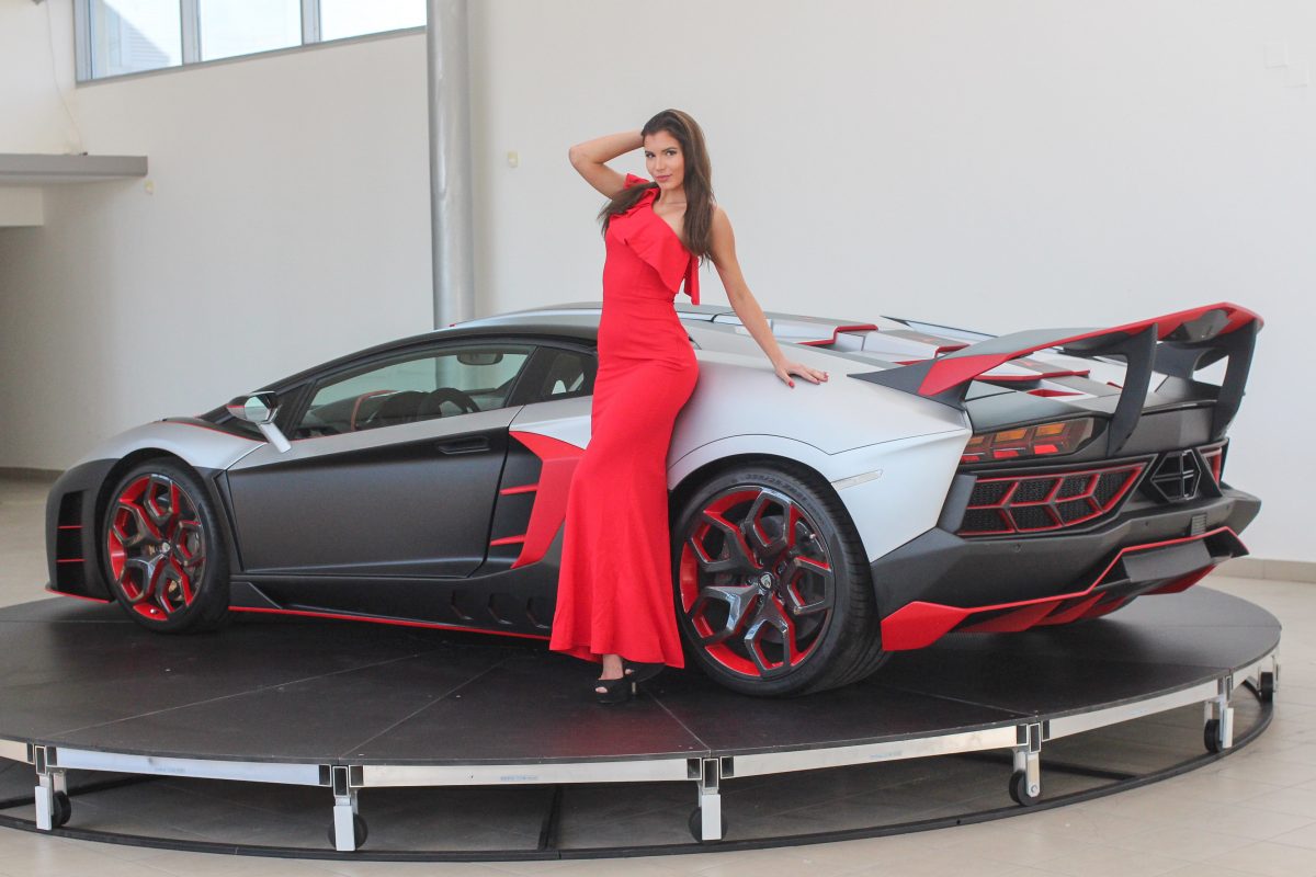 LAMBORGHINI