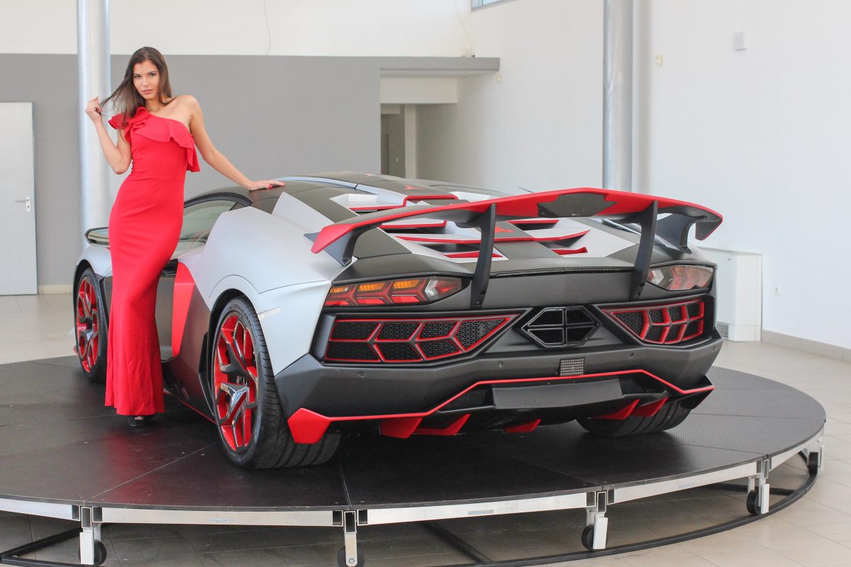 LAMBORGHINI
