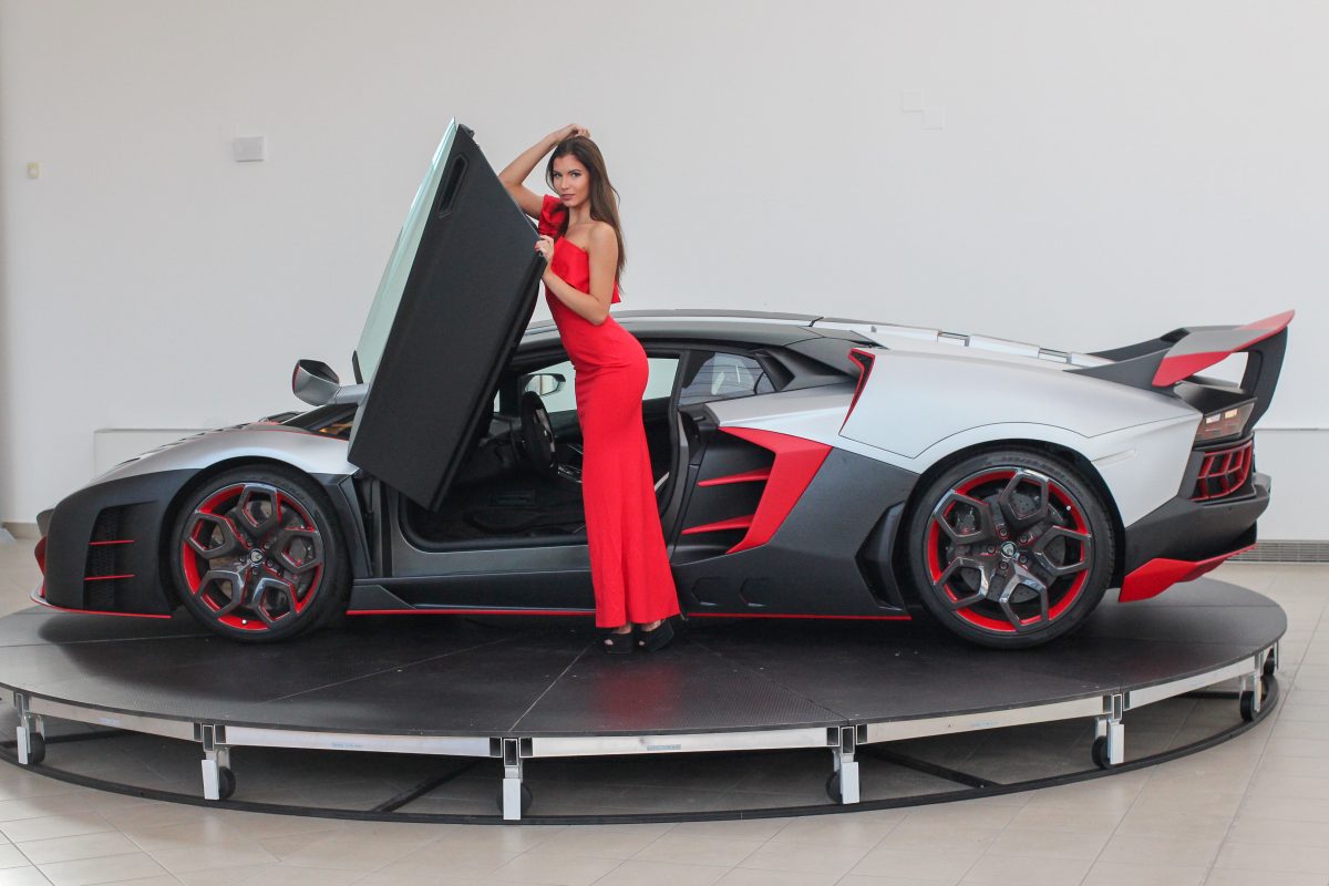 LAMBORGHINI