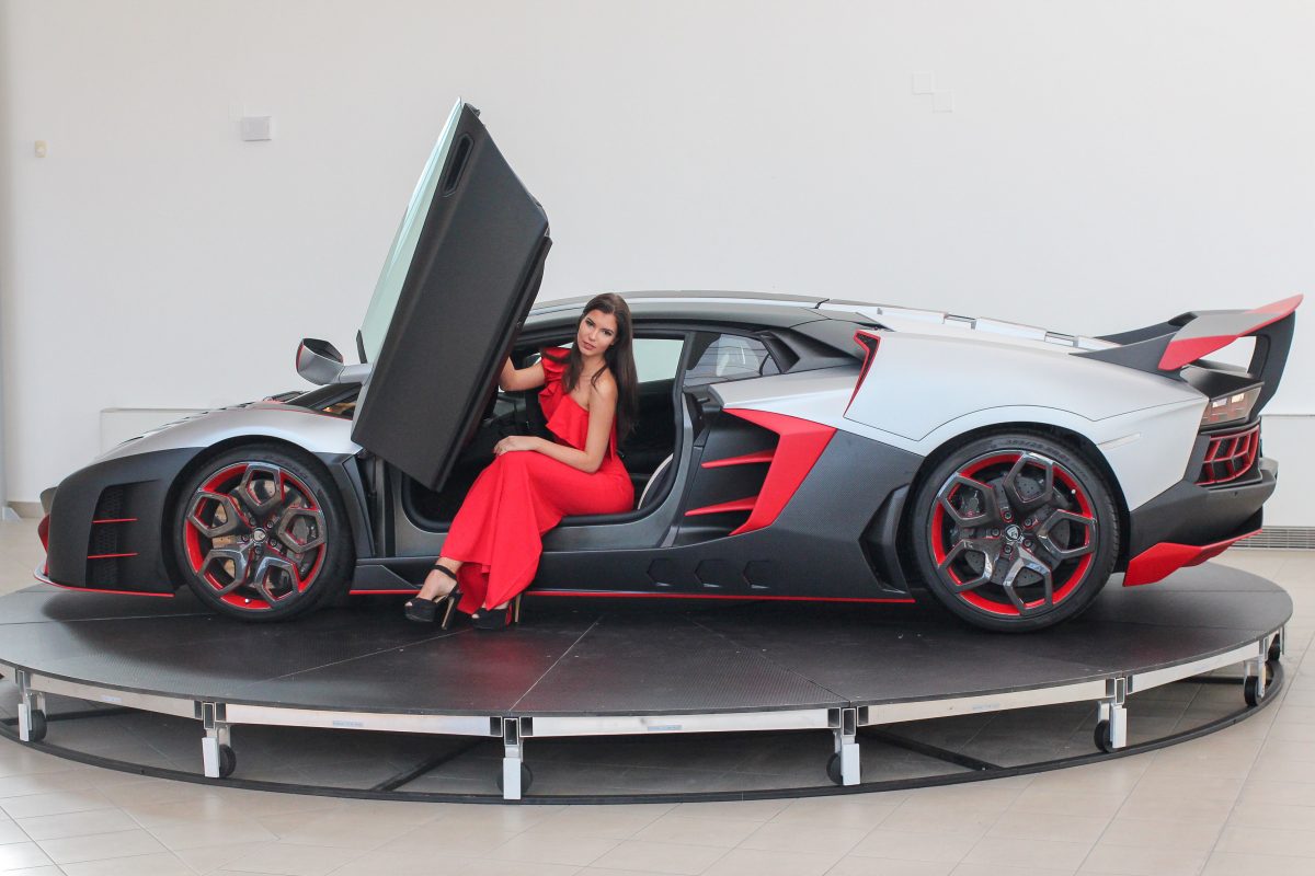 LAMBORGHINI