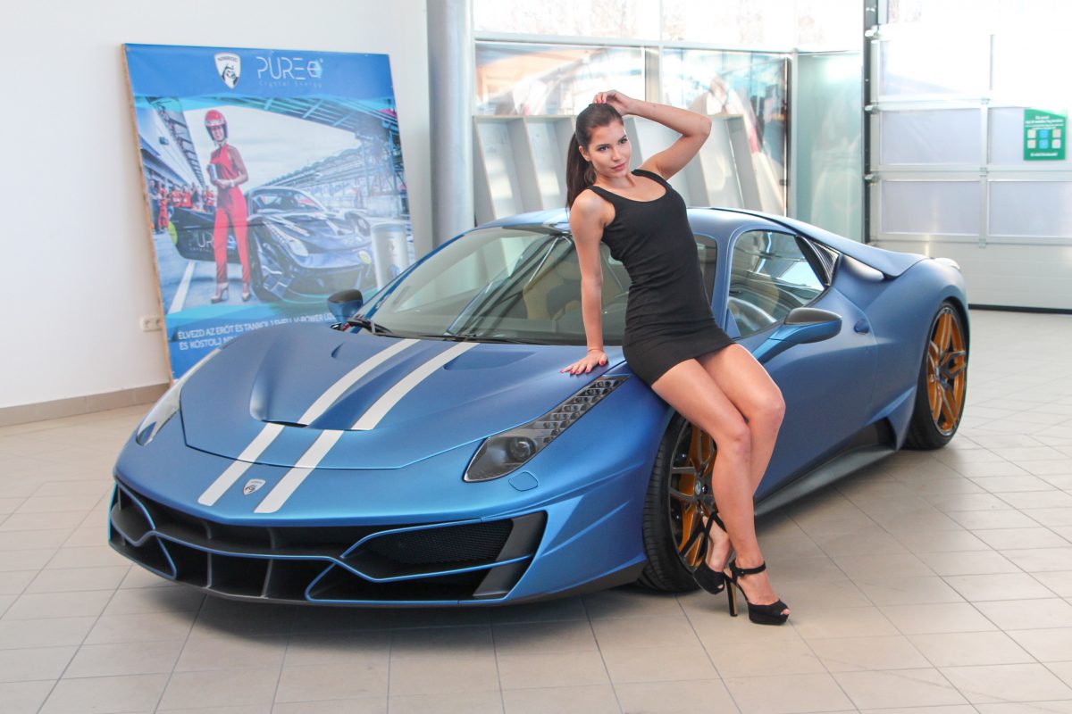 LAMBORGHINI